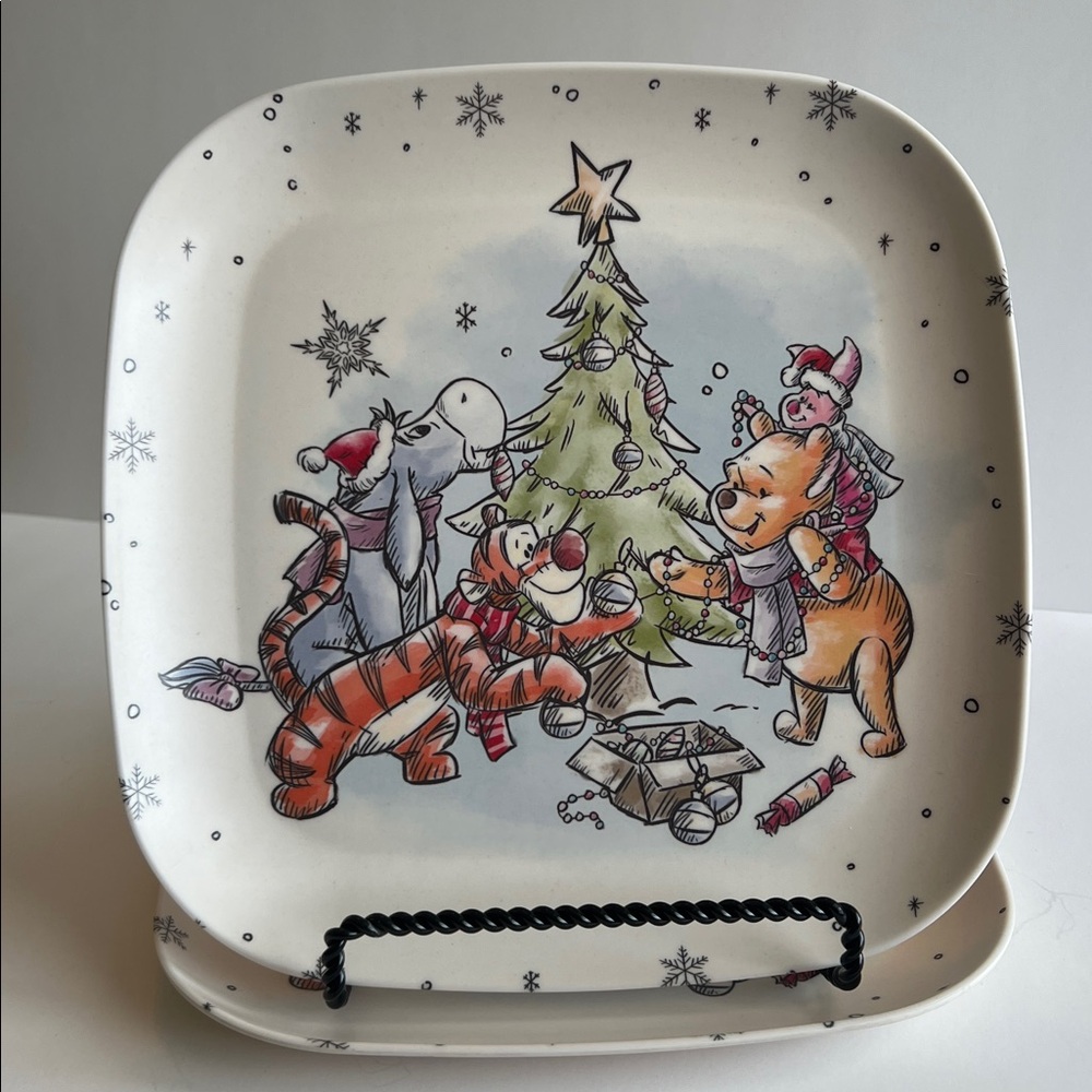 Disney Winnie the Pooh and Friends Melamine 10” Plates Set of 2 Christmas Theme